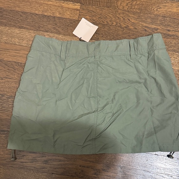 Green Cargo Mini Skirt - Picture 2 of 4